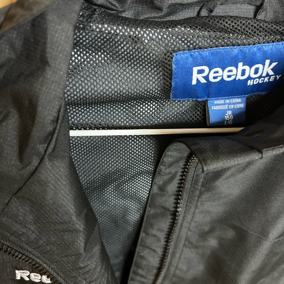 Youth Reebok Hockey Jacket - Picture 4 of 4